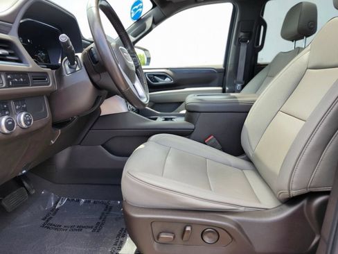 Used 2023 GMC Yukon SLT AWD/4WD image 18