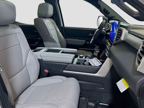 New 2026 Toyota Tundra Limited AWD/4WD image 28
