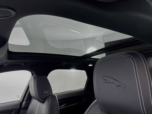 New 2026 Jaguar F-PACE R-Dynamic S image 11