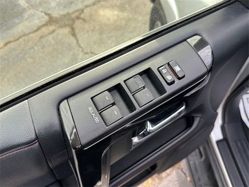 Used 2024 Toyota 4Runner TRD Off-Road Premium image 19