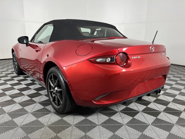 Used 2016 MAZDA MX-5 Miata Sport RWD image 6