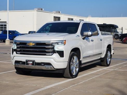 Used 2024 Chevrolet Silverado 1500 High Country image 12
