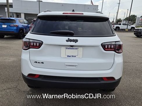 New 2026 Jeep Compass Latitude AWD/4WD image 10