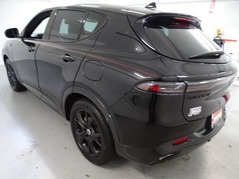Certified 2024 Dodge Hornet R/T Plus w/ R/T Blacktop Package AWD/4WD image 21