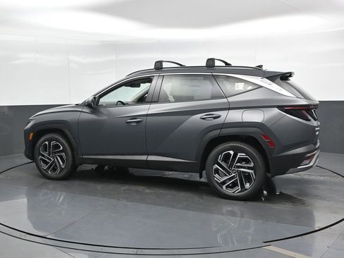 New 2025 Hyundai Tucson Limited image 9