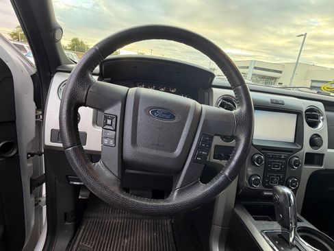 Used 2014 Ford F150 FX4 w/ Equipment Group 402A Luxury AWD/4WD image 11