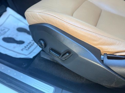 Used 2016 Volvo XC90 T6 Momentum w/ Protection Package Plus image 46