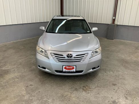 Used 2007 Toyota Camry XLE FWD image 9