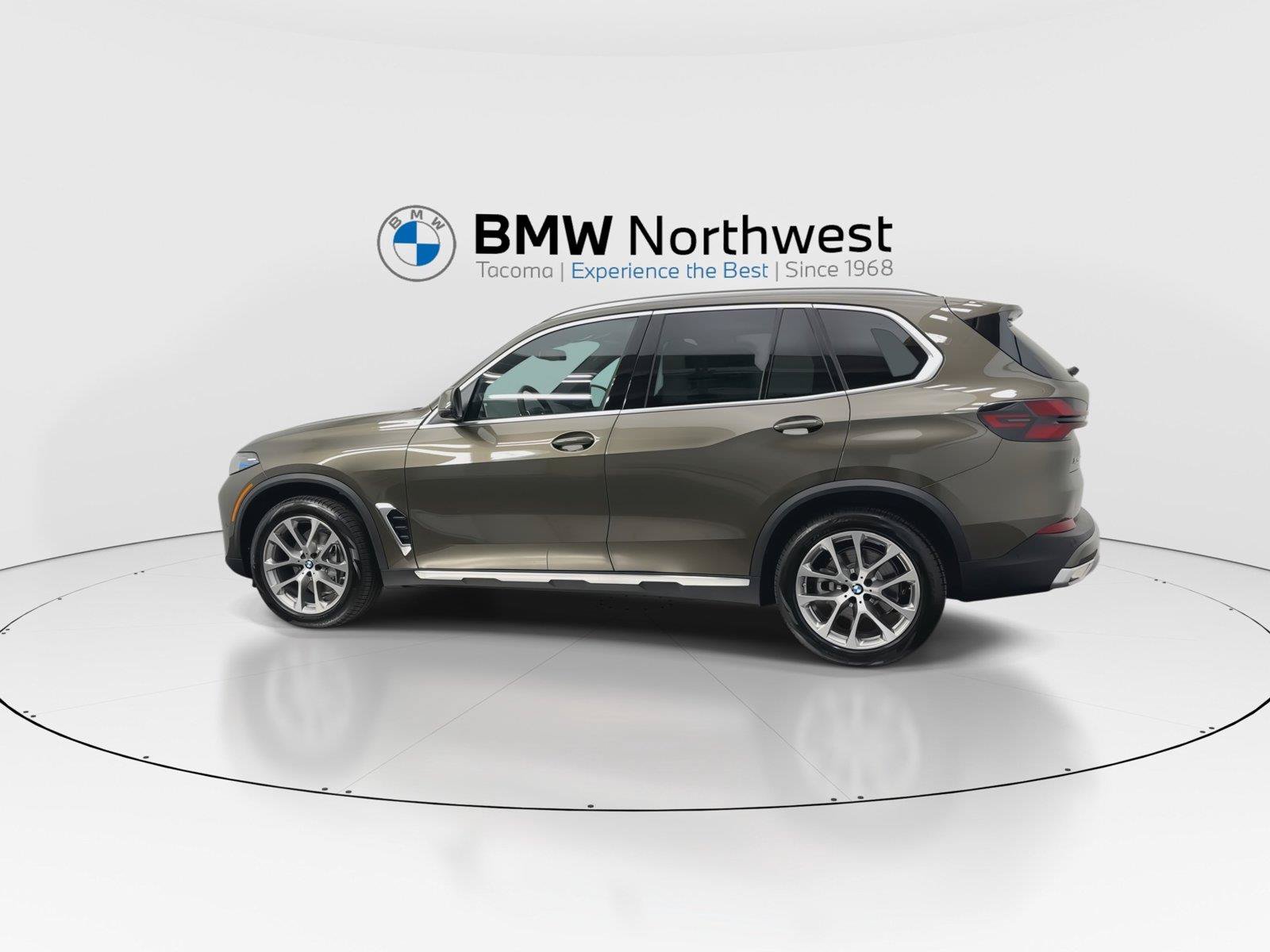New 2026 BMW X5 xDrive40i w/ Climate Comfort Package AWD/4WD image 11