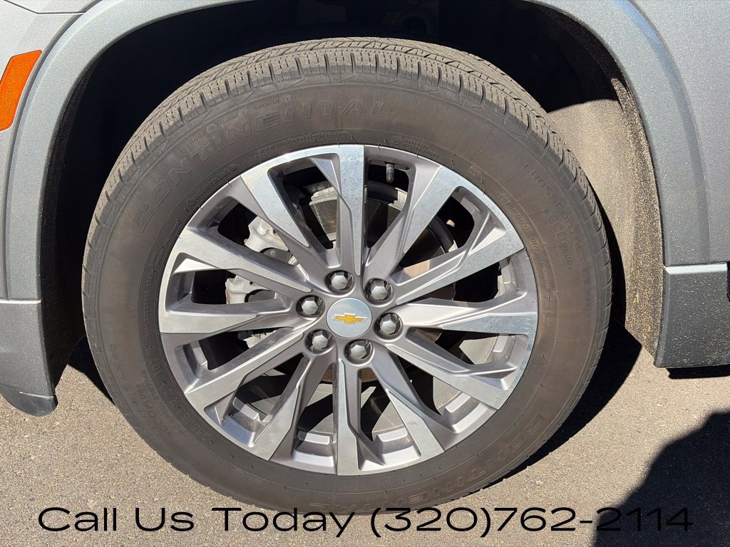 Used 2023 Chevrolet Traverse Premier AWD/4WD image 11