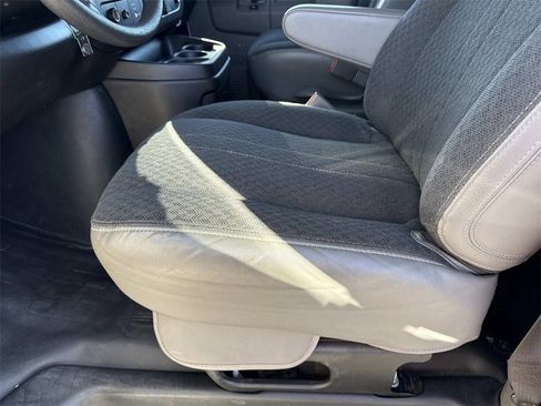 Used 2024 Chevrolet Express 2500 w/ Driver Convenience Package image 10