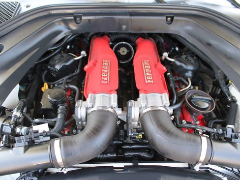 Used 2017 Ferrari California T image 58