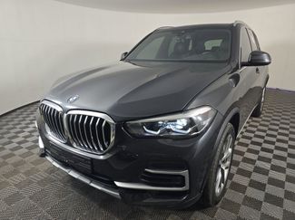 Used 2023 BMW X5 xDrive40i w/ Premium Essential Package video 1