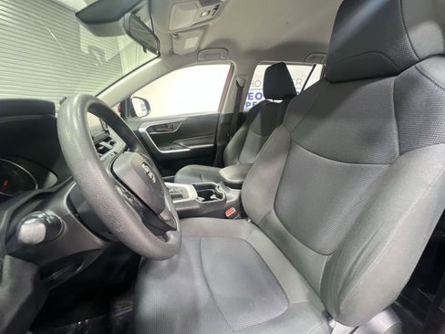 Used 2019 Toyota RAV4 LE w/ All Weather Liner Package image 11