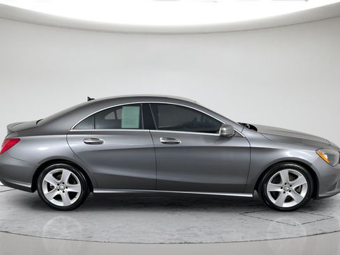 Used 2015 Mercedes-Benz CLA 250 image 2