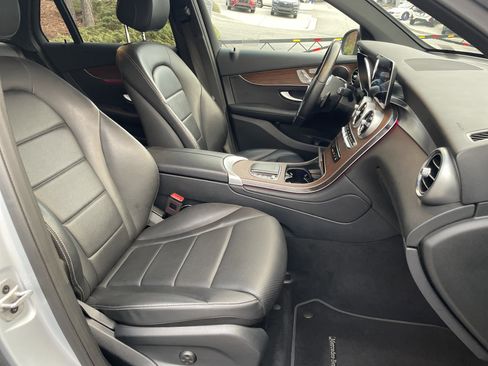 Certified 2022 Mercedes-Benz GLC 300 4MATIC w/ Premium Package Lite image 51