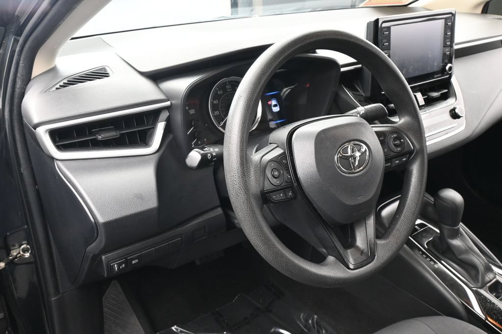 Used 2022 Toyota Corolla LE FWD image 15