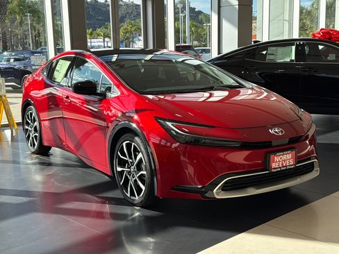 New 2026 Toyota Prius Plug-In Hybrid image 5