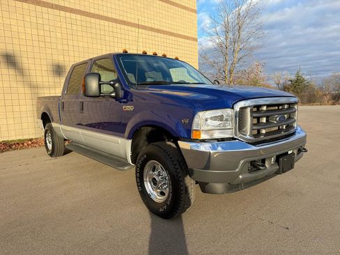Used 2003 Ford F250 Lariat AWD/4WD image 3