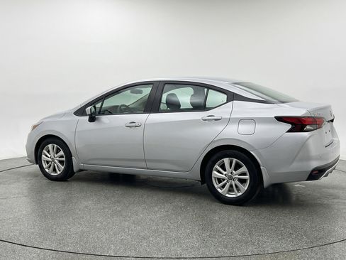 Used 2025 Nissan Versa SV FWD image 6