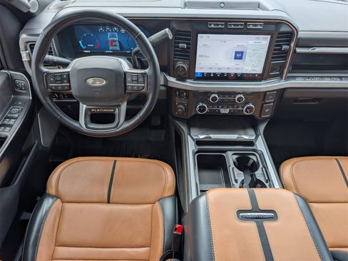 Used 2024 Ford F350 Platinum w/ FX4 Off-Road Package image 6