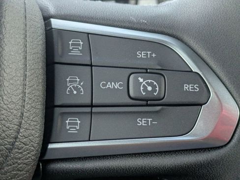 New 2026 Jeep Compass Limited image 16