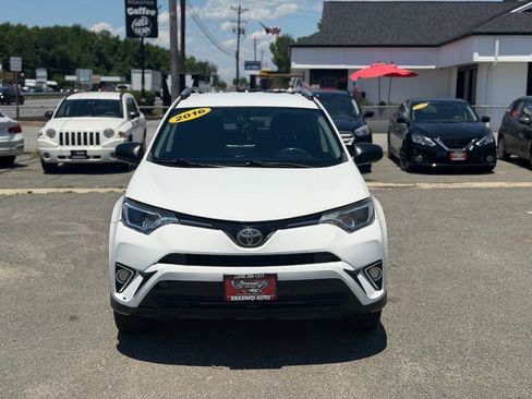 Used 2016 Toyota RAV4 LE FWD image 1