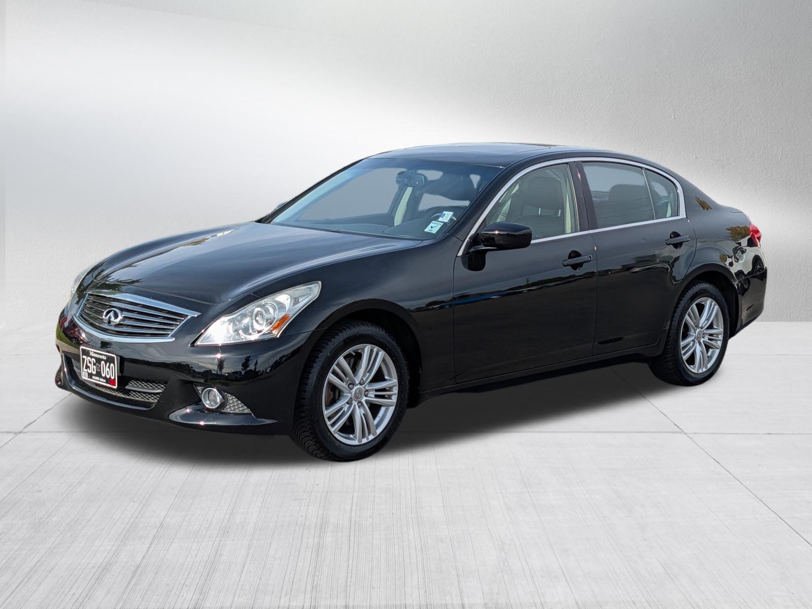 Used 2011 INFINITI G25 x w/ Moonroof Pkg AWD/4WD image 3