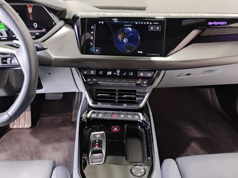 Used 2022 Audi e-tron GT Prestige w/ Prestige Package image 25