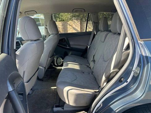 Used 2011 Toyota RAV4 2WD w/ Base L4 Extra Value Pkg image 6