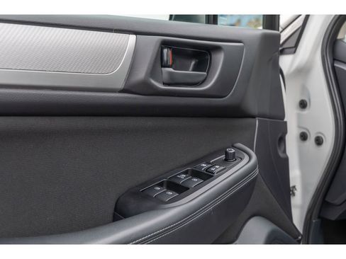 Used 2019 Subaru Outback 2.5i image 19