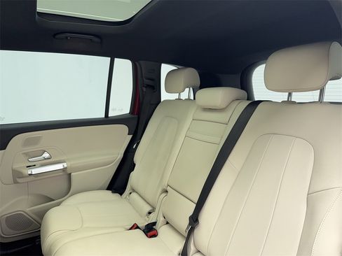 Used 2023 Mercedes-Benz EQB 350 4MATIC SUV w/ Exclusive Package image 40