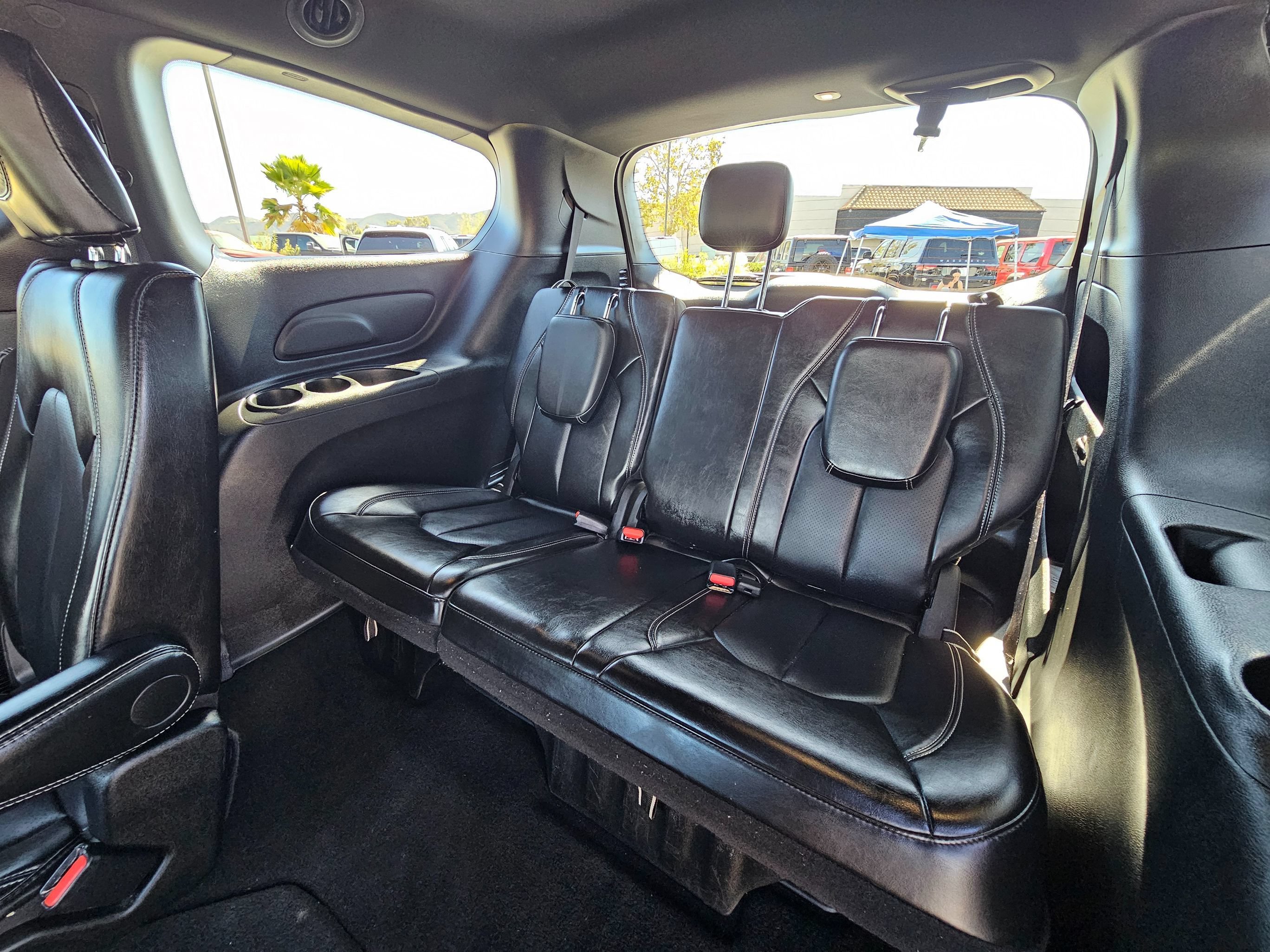 Used 2025 Chrysler Pacifica Select FWD image 21