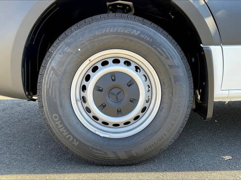 New 2026 Mercedes-Benz Sprinter 2500 image 10