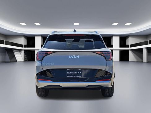 Certified 2026 Kia Sportage SX FWD image 5