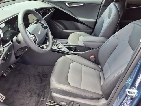 New 2025 Kia Niro EX Touring image 10
