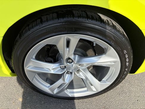 Used 2021 Chevrolet Camaro LT image 11