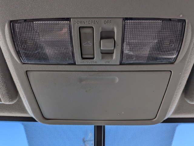 Used 2020 Nissan Frontier PRO-4X w/ Pro-4x Utility Package AWD/4WD image 13