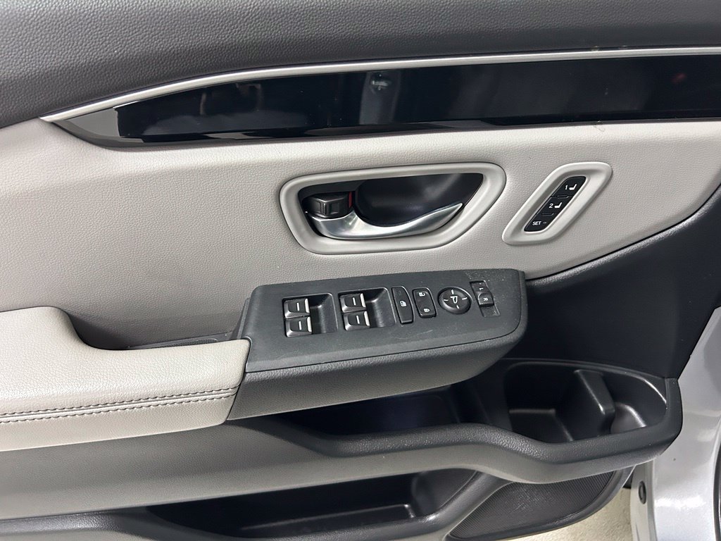 Certified 2024 Honda Pilot Touring image 17