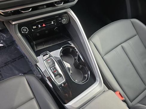 Used 2025 Audi Q5 Premium w/ Convenience Package AWD/4WD image 29