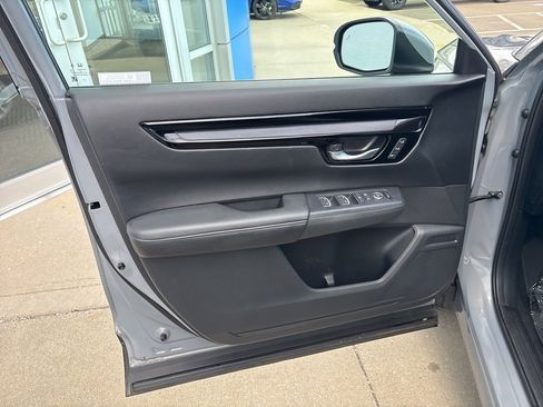 Used 2024 Honda CR-V EX-L image 11