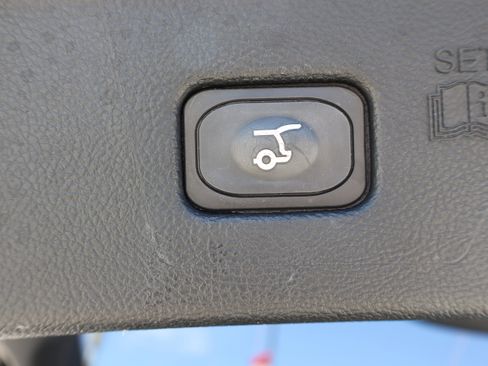 Used 2023 Ford Edge SEL w/ Convenience Package image 29