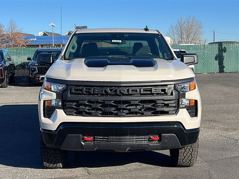 New 2026 Chevrolet Silverado 1500 Custom Trail Boss w/ LPO, Dark Essentials Package image 2