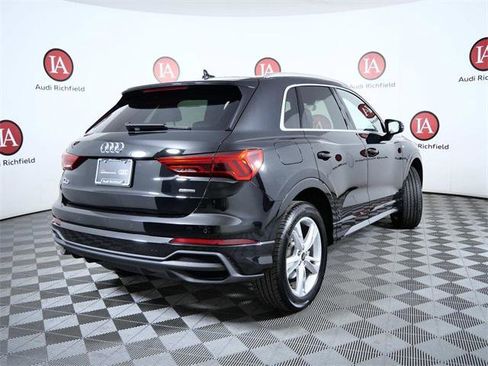 Used 2024 Audi Q3 2.0T Premium Plus image 8