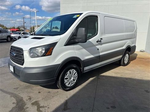 Used 2017 Ford Transit 250 130 Low Roof image 4