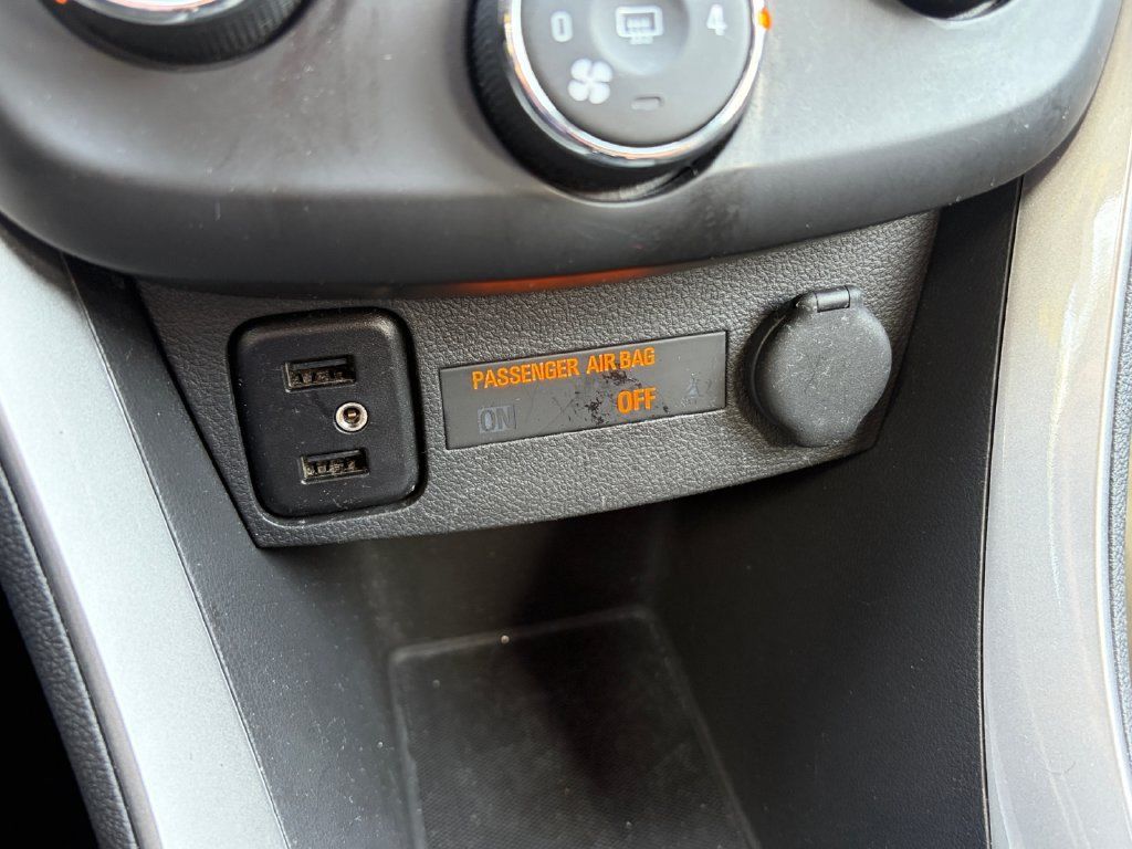 Used 2018 Chevrolet Trax LS AWD/4WD image 21