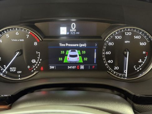 Used 2024 Cadillac XT5 Premium Luxury w/ LPO, Floor Liner Package AWD/4WD image 17