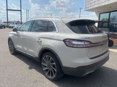 Used 2019 Lincoln Nautilus Reserve image 6