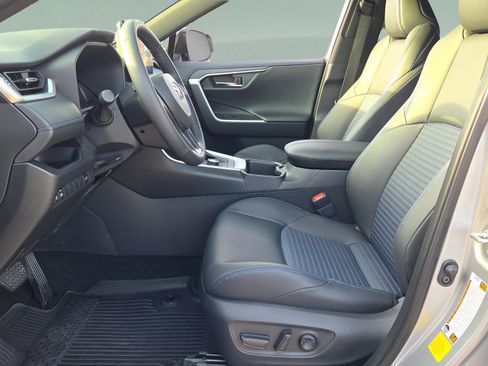 Certified 2025 Toyota RAV4 XSE image 16