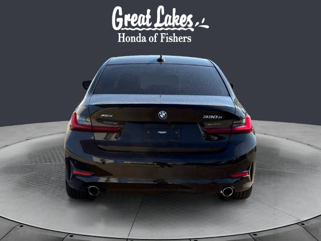 Used 2022 BMW 330e xDrive w/ Premium Package AWD/4WD image 4